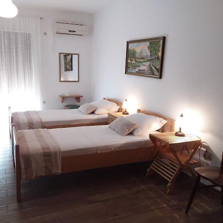 Apartman Tomo Pula Exterior foto