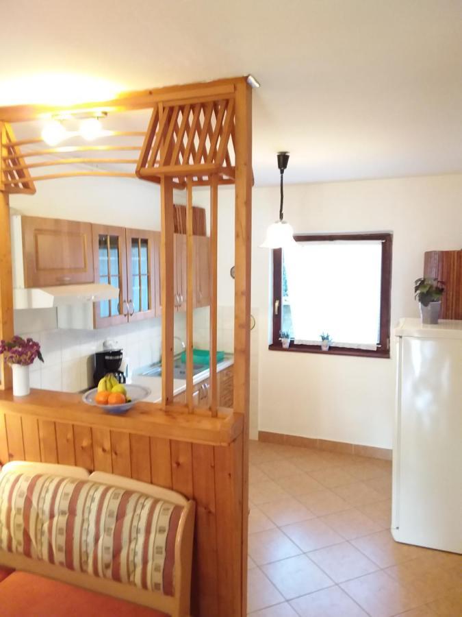 Apartman Tomo Pula Exterior foto